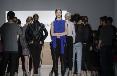 Son Jung Wan koleksiyonu.