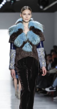 Son Jung Wan koleksiyonu.