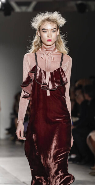 Katty Xiomara Collection