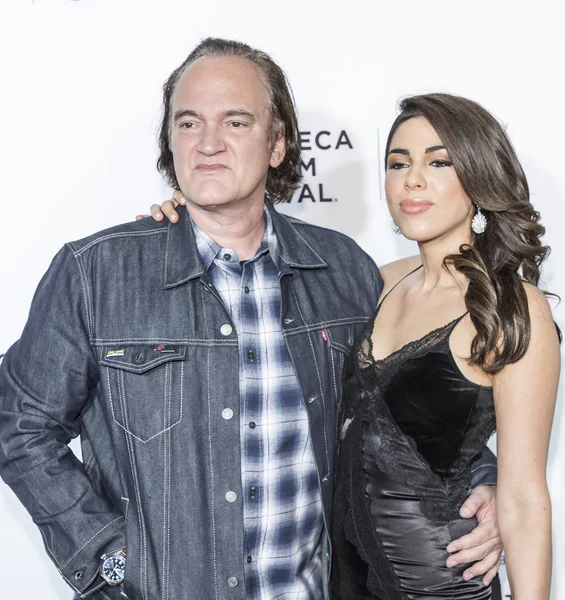 Director Quentin Tarantino y Courtney Hoffman — Foto de Stock