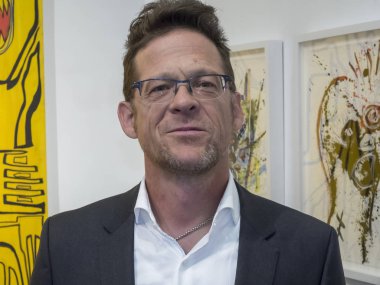 Eski Metallica'nın gitaristi Jason Newsted