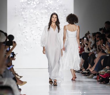 Pist modelleri yürümek 