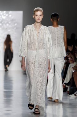 Pist modelleri yürümek 