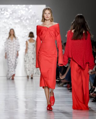 Pist modelleri yürümek 