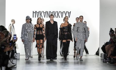 Pist modelleri yürümek