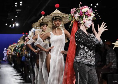  Pist modelleri yürümek