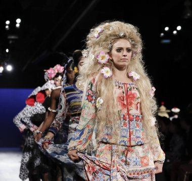  Pist modelleri yürümek