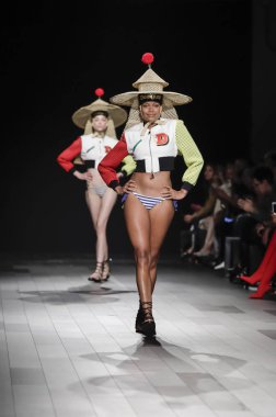  Pist modelleri yürümek