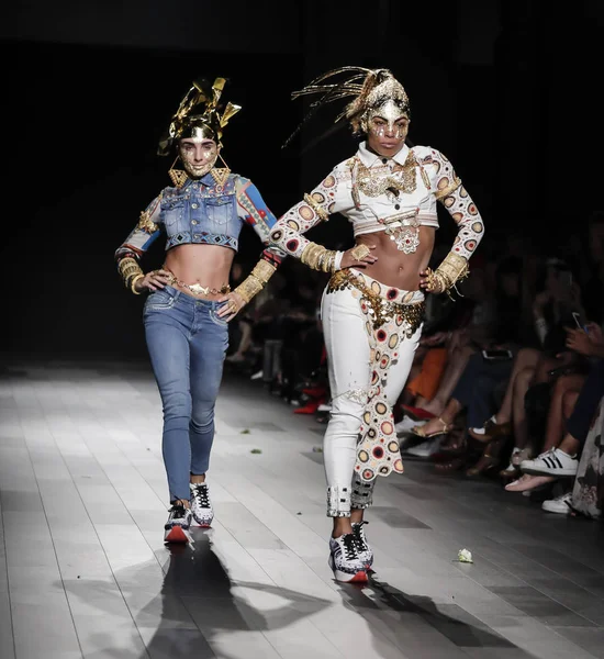  Pist modelleri yürümek