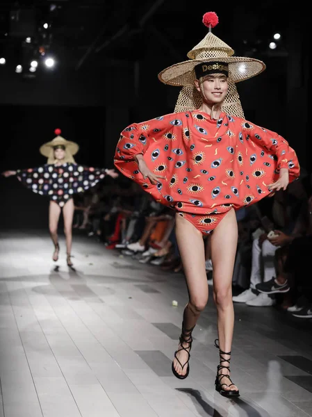  Pist modelleri yürümek