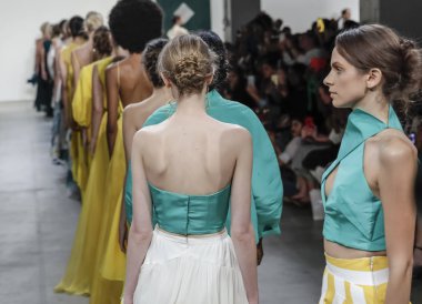  Pist modelleri yürümek 