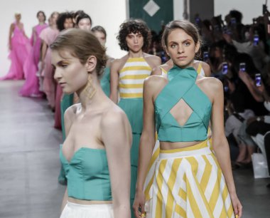  Pist modelleri yürümek 