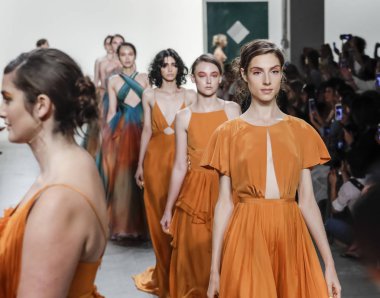  Pist modelleri yürümek 