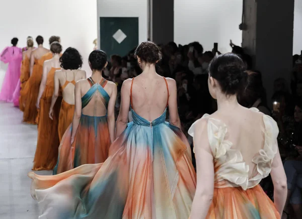  Pist modelleri yürümek 