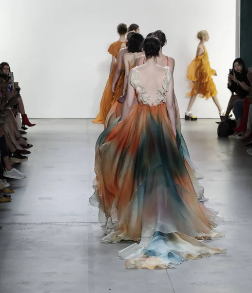  Pist modelleri yürümek 