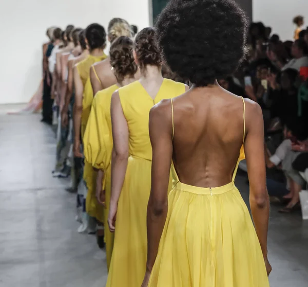  Pist modelleri yürümek 