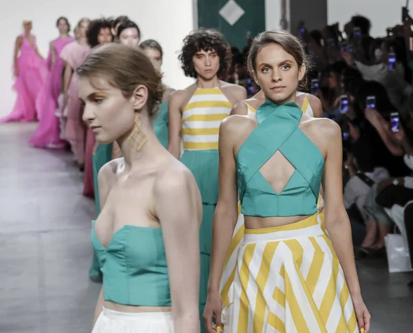  Pist modelleri yürümek 