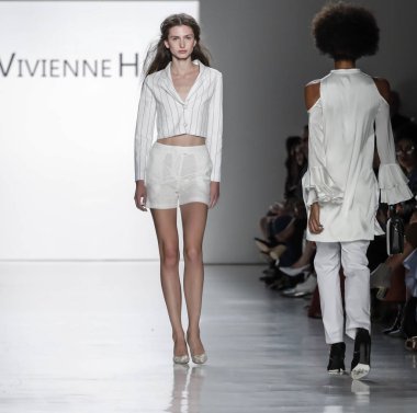 Pist modelleri yürümek