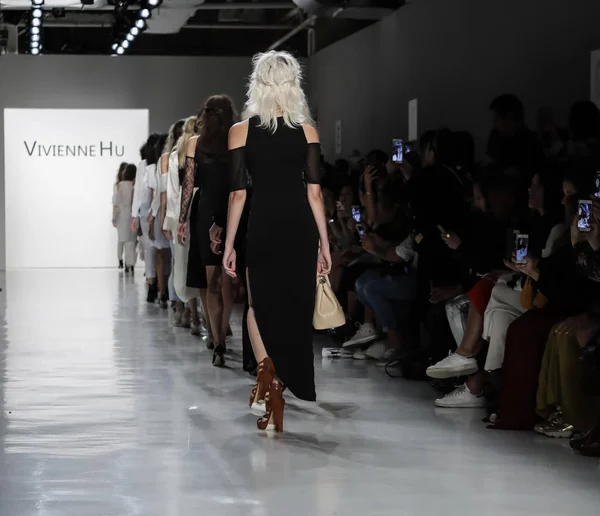 Pist modelleri yürümek 