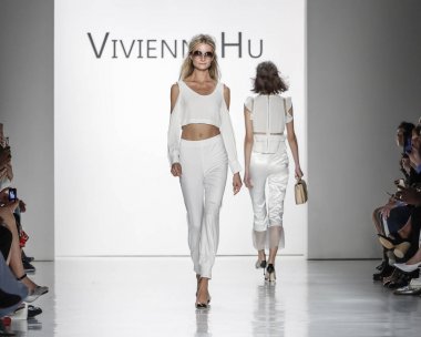 Pist modelleri yürümek