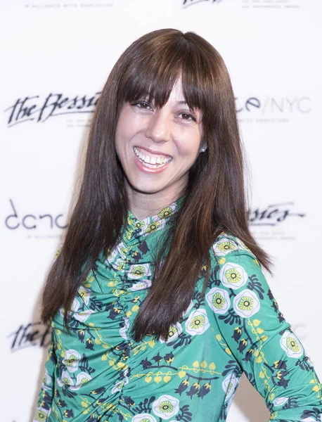 Bessie Ödülü Nomonee Anna Schon 