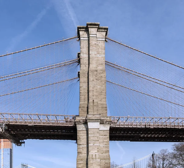 Brooklyn Köprüsü pilon — Stok fotoğraf