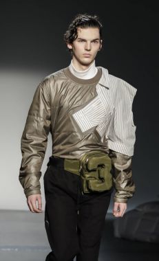 model yürüyen pist