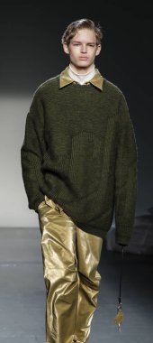 model yürüyen pist