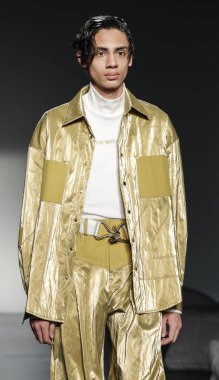 model yürüyen pist