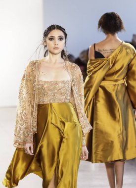 Pist modelleri yürümek 