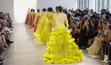 Pist modelleri yürümek 