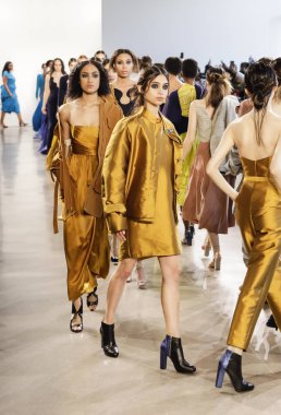 Pist modelleri yürümek 