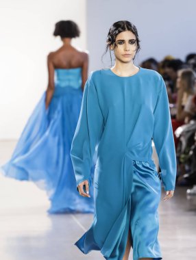 Pist modelleri yürümek 