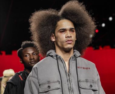 Pist modelleri yürümek