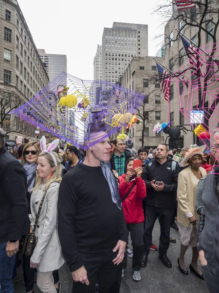 ニューヨーク アメリカ合衆国 2018 衣装の人々 2018 ニューヨーク イースター パレード マンハッタン Patricks — ストック写真
