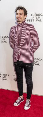 aktör Robert Sheehan