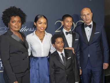 Yara Shahidi aile ile 