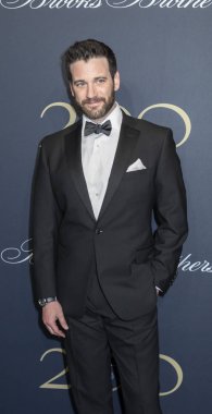 aktör Colin Donnell