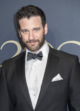 aktör Colin Donnell