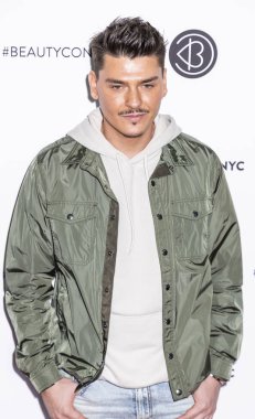 Makyaj sanatçısı Mario Dedivanovic