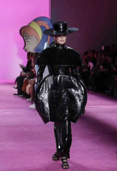 Christian Siriano Fw 2020 — Stockfoto