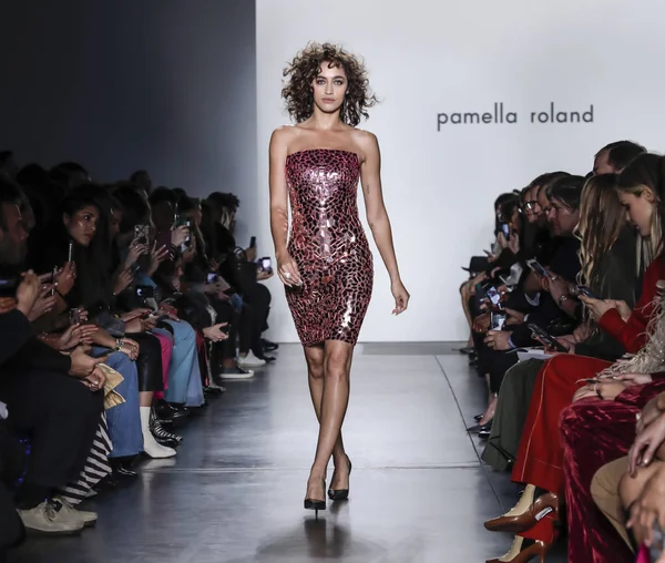 Pamella Roland Fw 2020 — Stockfoto