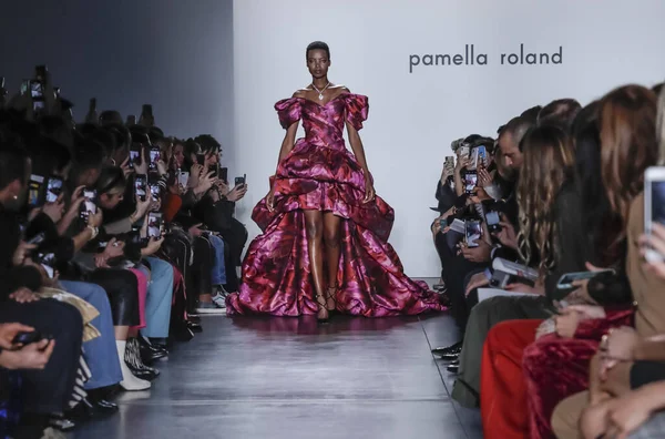 Pamella Roland Fw 2020 — Zdjęcie stockowe