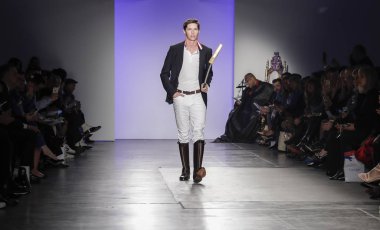 Mavi Ceket Moda Şovu 2020