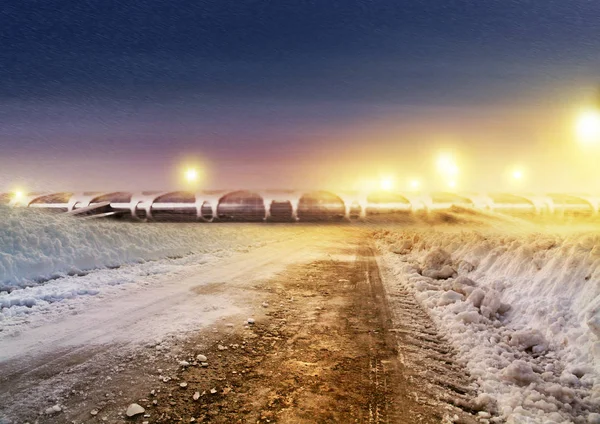 Зимняя дорога в аэропорт — стоковое фото
