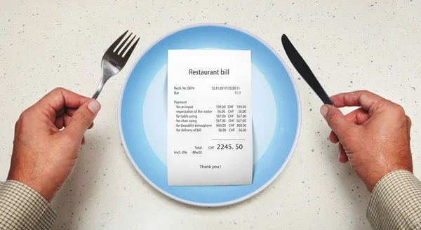 Bill on empty plate for visitor — Stock Photo, Image