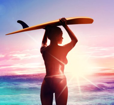 sörfçü gündoğumu, surfboard ile silüeti