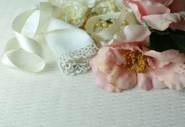 Düğün gül ve inciler