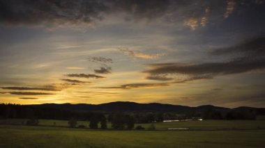 Güneşin altında manzara
