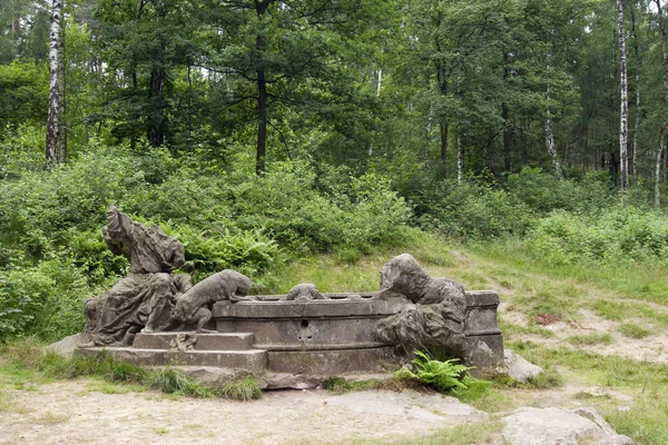 Kuks skog Scultures - Jacobs brunn — Stockfoto